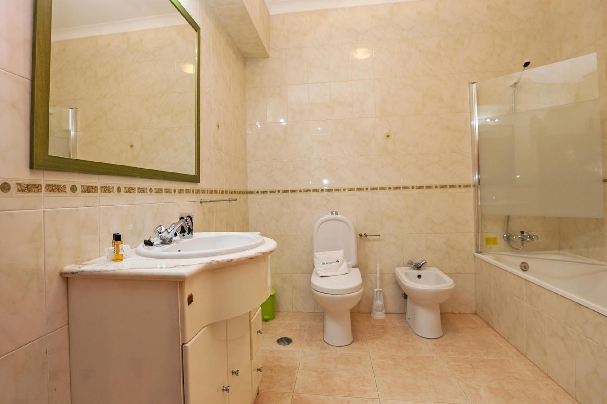 C25 - Town Center Apartment In Lagos Exterior photo